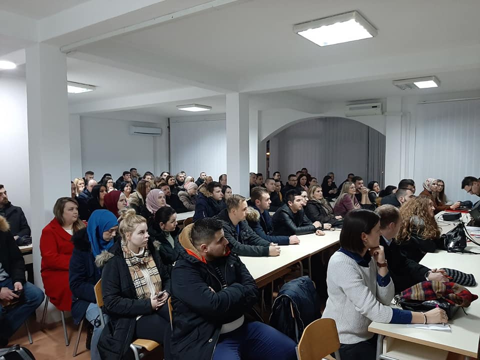 Polaznici na predavanju u Centru